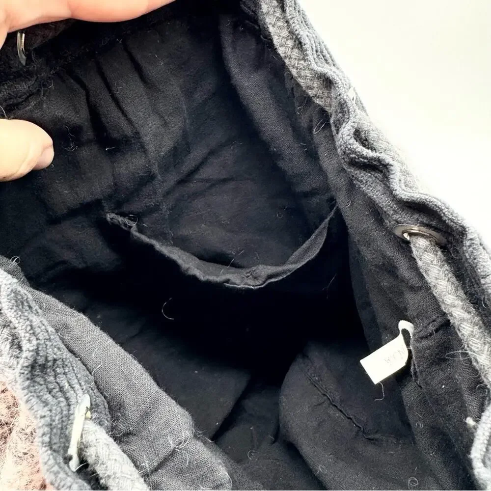 Y2K Artsy Boho‎ Hippie Knit Wool Drawstring Backpack Bag Grey/Black - Medium